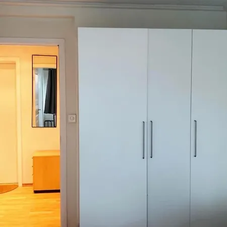 아파트 Dinbnb L 700m To Aquarium I 6th Floor And Elevator - Value For The Money *