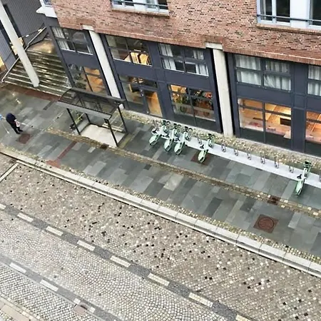 Dinbnb L 700m To Aquarium I 6th Floor And Elevator - Value For The Money 아파트 베르겐