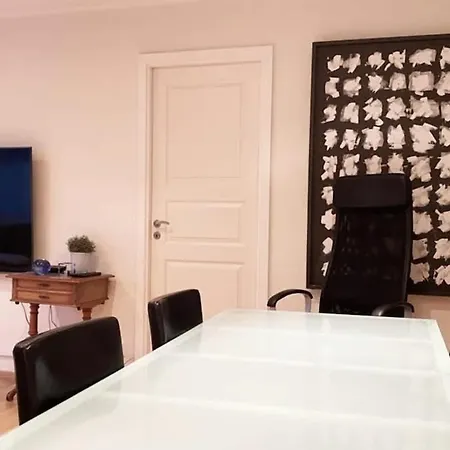 아파트 Dinbnb L 700m To Aquarium I 6th Floor And Elevator - Value For The Money