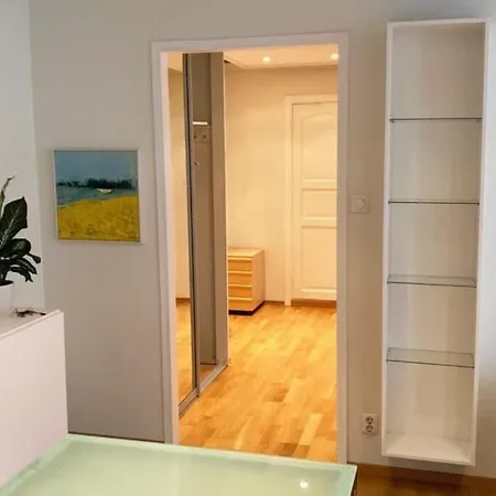 Apartment Dinbnb L 700m To Aquarium I 6th Floor And Elevator - Value For The Money *