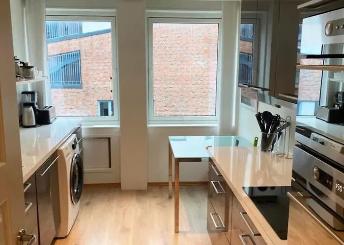 Dinbnb L 700m To Aquarium I 6th Floor And Elevator - Value For The Money