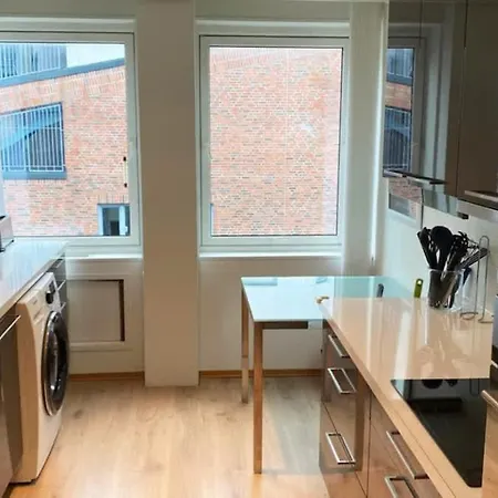 Dinbnb L 700m To Aquarium I 6th Floor And Elevator - Value For The Money